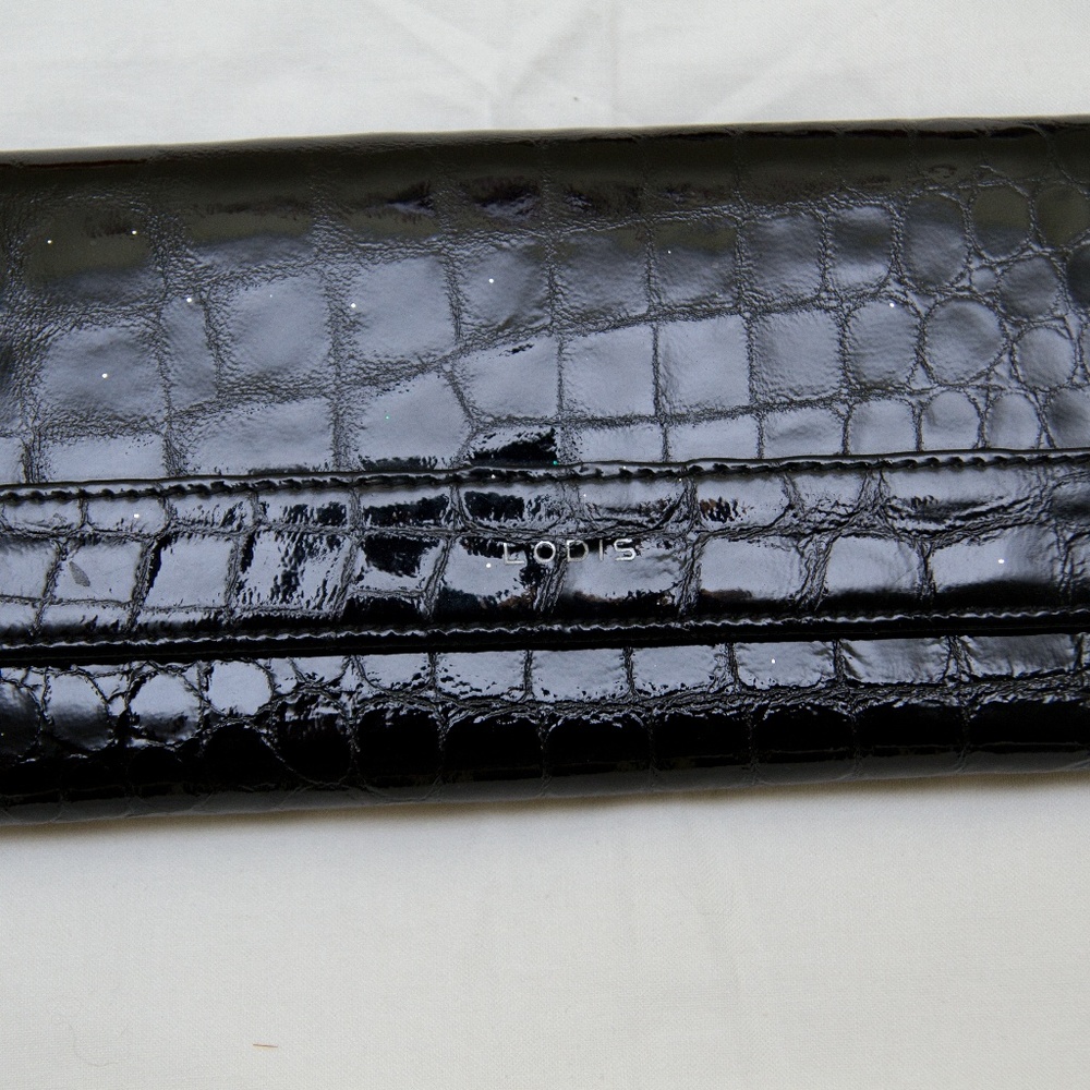 Lodis Italian Leather Clutch Wallet